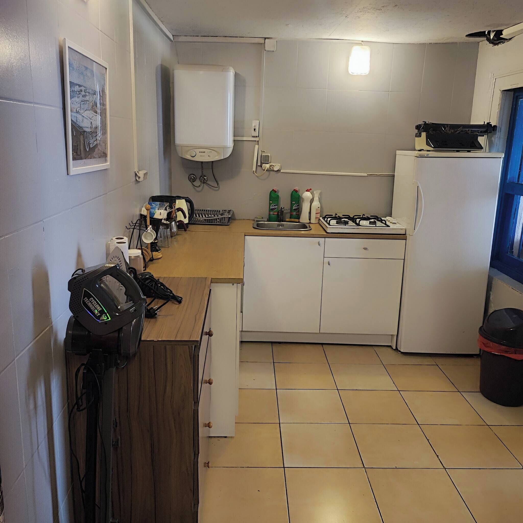 Fridge, stovetop, cookware/dishes/utensils