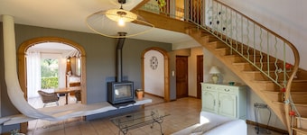 Peaceful setting with a view, 2 km from Saint-Jean-Pied-de-Port