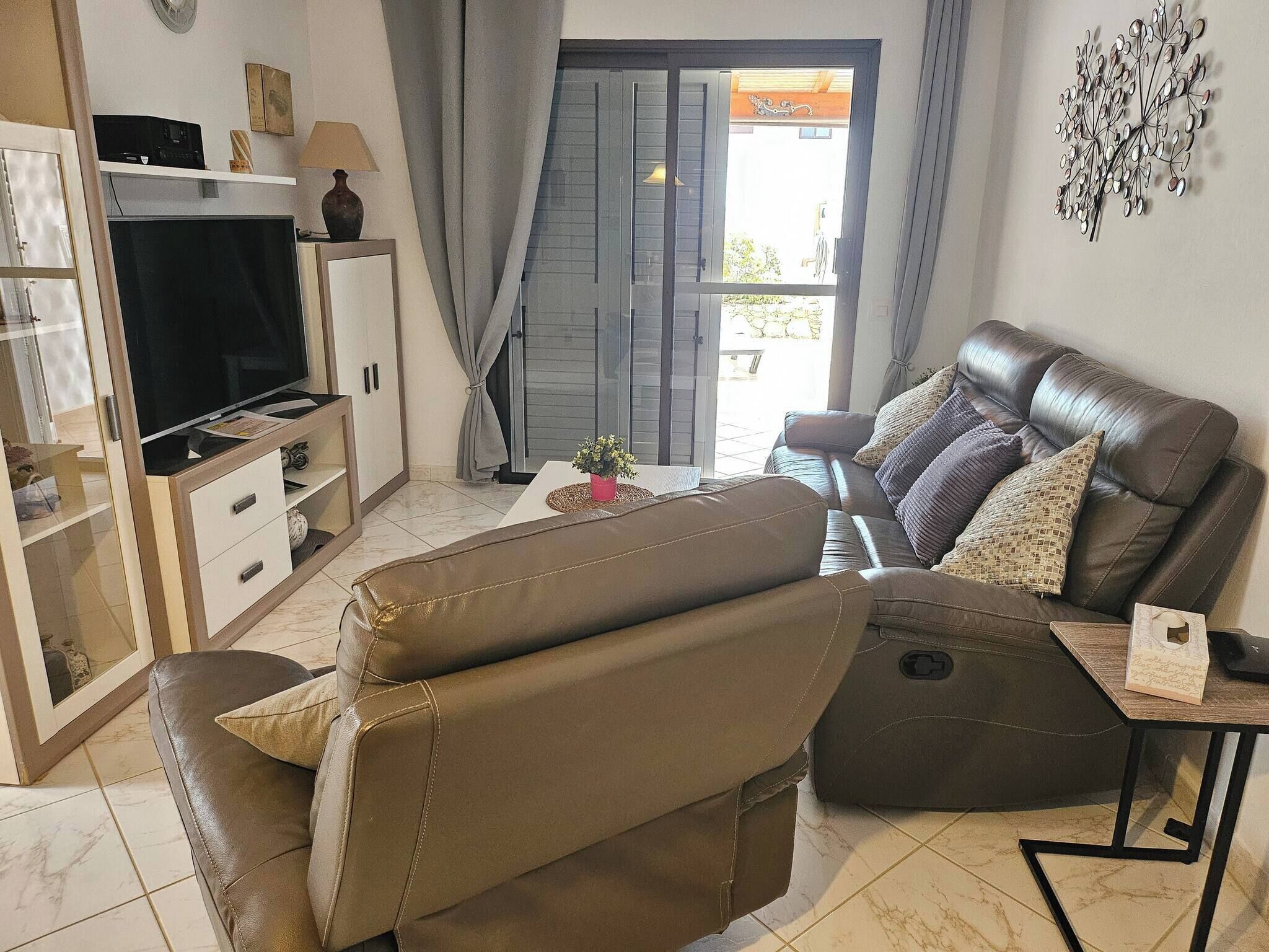Casa, 2 habitaciones, accesible para personas con discapacidad, fumadores | Sala de estar | Libros