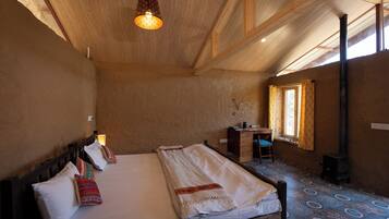 Triple Room, Mountain View