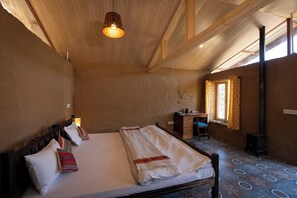 Kamar Triple, pemandangan gunung