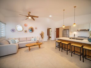 TV, stereo - 14 BR Getaway 2 mins from Sosua action! (Sosúa)