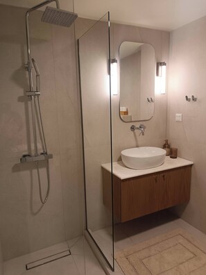 Bathroom - Cozy Apartment in Nea Ionia Greece with Modern Amenities (Nea Ionia)