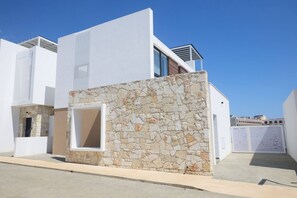 Exterior - Brand New 4 bedroom villa in Protaras center (Paralimni)