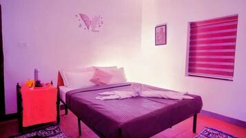 Ropa de cama de alta calidad, wifi gratis y ropa de cama