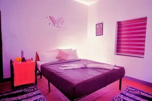 Ropa de cama de alta calidad, wifi gratis y ropa de cama 