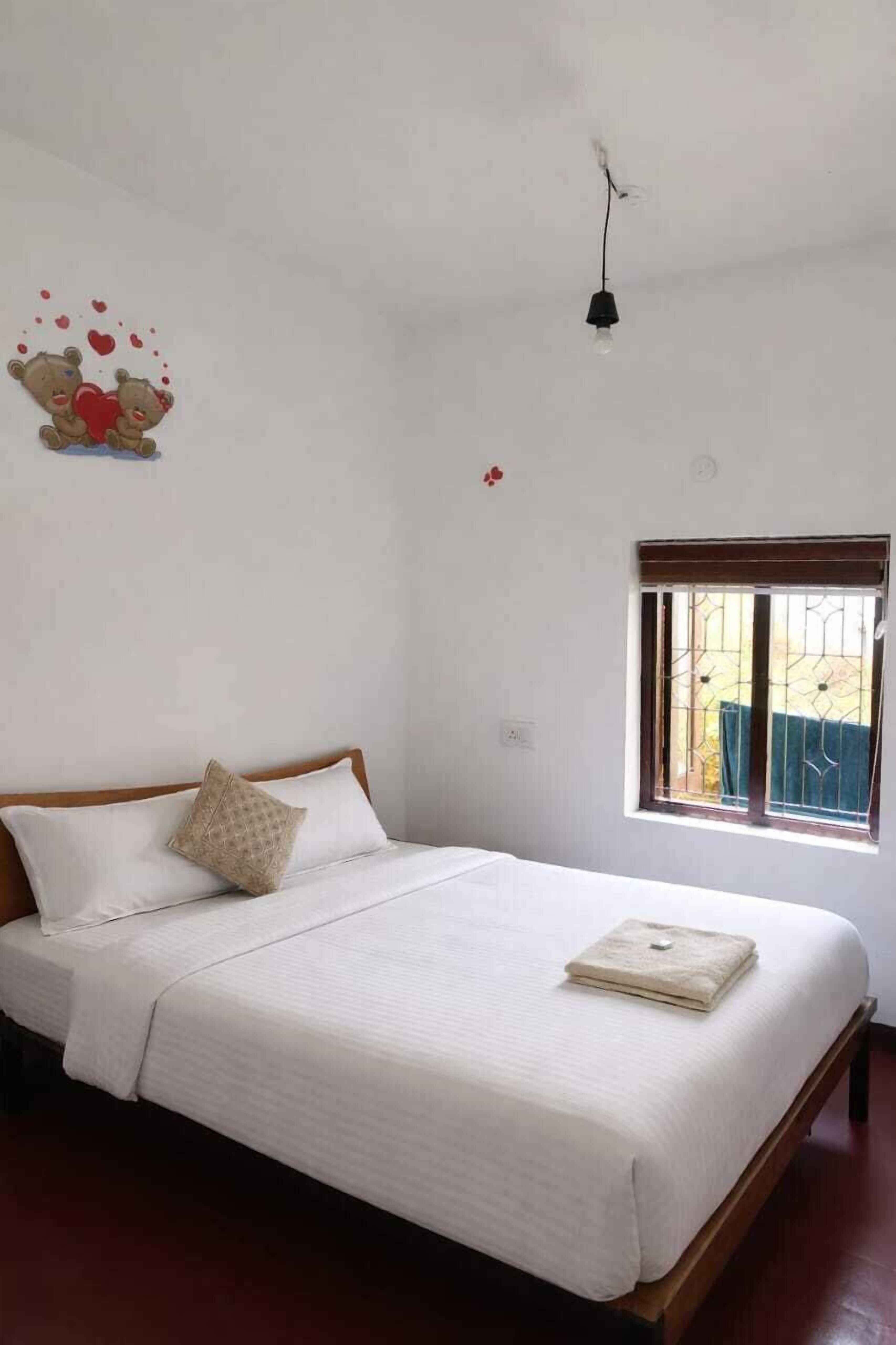 Free WiFi, bed sheets