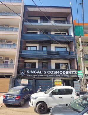Exterior - Steam and pool  with entire Roof top best to relax (Gurugram)