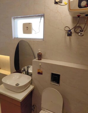 Bathroom - Steam and pool  with entire Roof top best to relax (Gurugram)