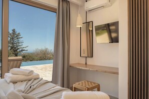 3 slaapkamers, een strijkplank/strijkijzer, reisbedje, gratis wifi
