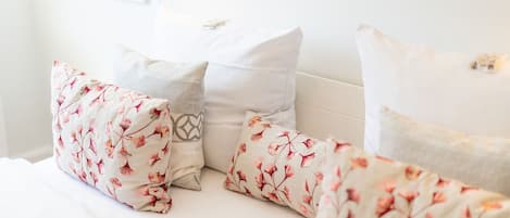 1 chambre, fer et planche Ă repasser, Wi-Fi, draps fournis