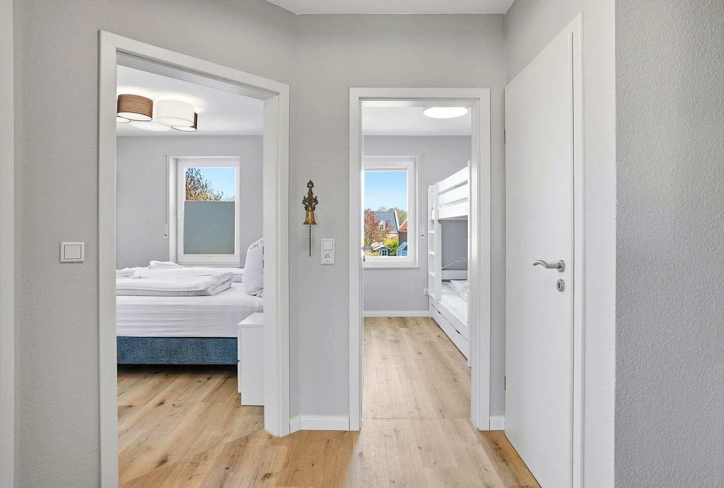 2 habitaciones, tabla de planchar con plancha y wifi 