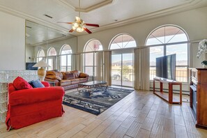 TV, fireplace - ABQ Townhouse w/ Mtn-View Balcony: Pets Welcome! (Albuquerque)