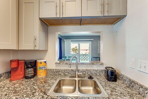 Fridge, microwave, stovetop, dishwasher - Walk to Beach, Pool-View Balcony! PCB Condo (Panama City Beach)