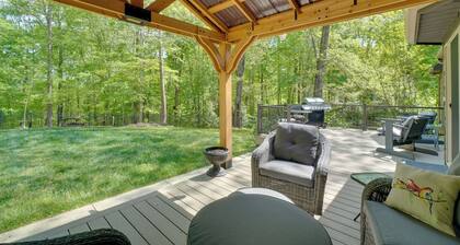 Dale Hollow Hideaway: Fire Pit, Deck, Boat Parking