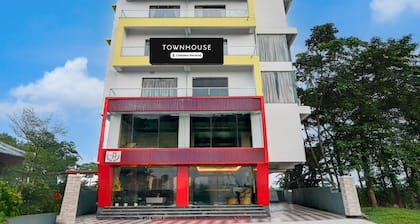 Super Townhouse AIIMS Kolkata