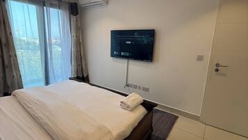 Comfort Apartment, Balcony, Garden View | Iron/ironing board, free WiFi