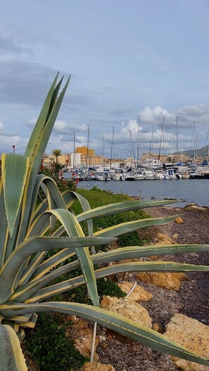 Marina - Apartment Sleeps 6 With Parking (Trapani)