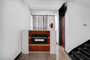 Lobby - Super Townhouse Whitefield  Kadugudi Whitefield (Bangalore)