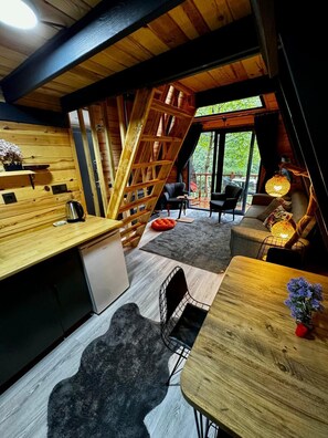 Standardbungalow - bjergudsigt | Opholdsområde