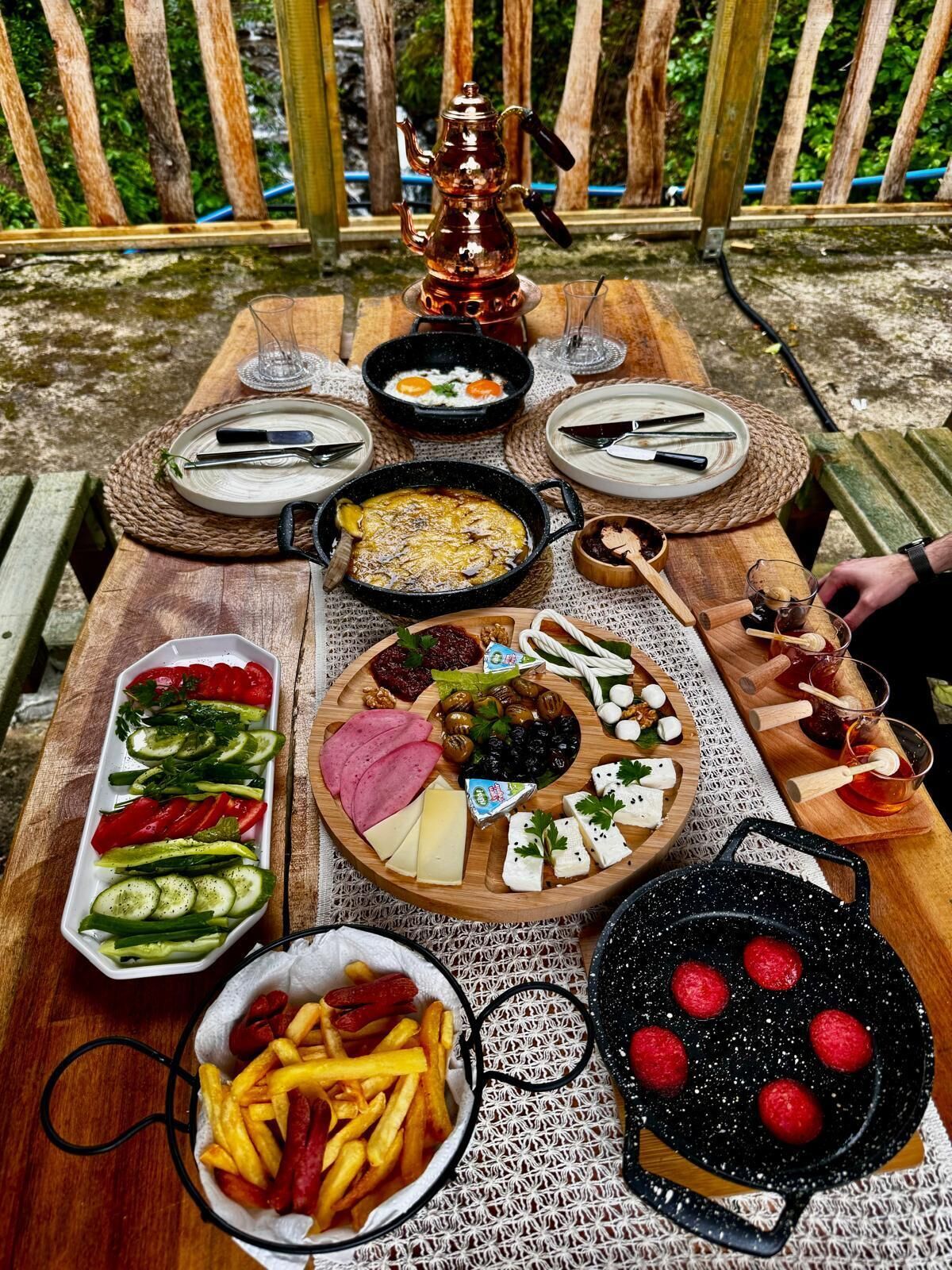 Bangalô luxo | Opções para refeição ao ar livre