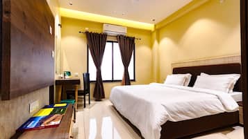 Superior Double Room, City View | Desk, laptop workspace, free WiFi