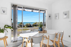 Dining - Bright, spacious, quintessential, 2-storey beach house w/ prime position & views (Berrara)