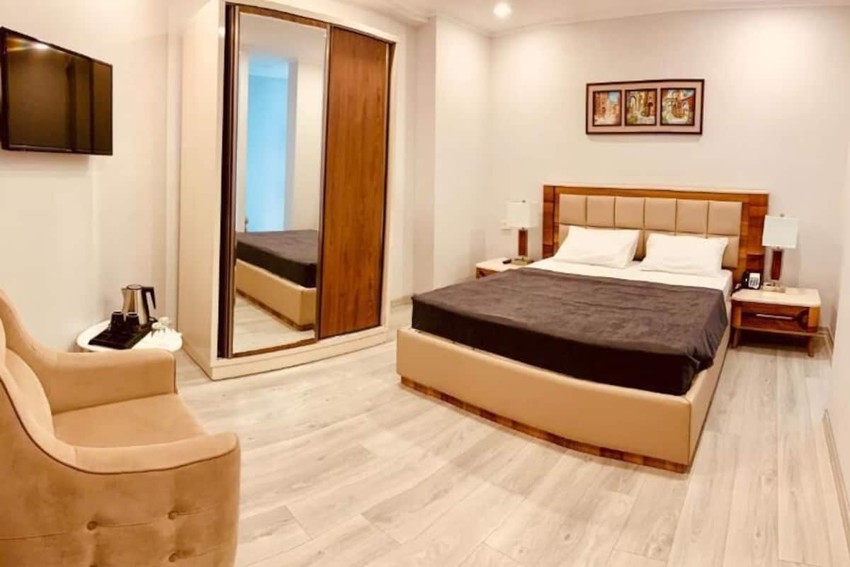 Standard Double Room | In-room safe, desk, iron/ironing board, free WiFi