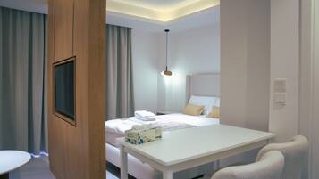 Apartment, 1 Queen Bed with Sofa bed, Mountainside | Iron/ironing board, free WiFi