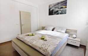 1 bedroom, Internet, bed sheets - Premium stay with terrace and BBQ (Savudrija)