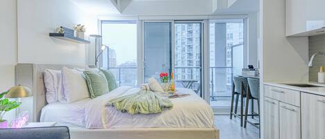 1 Schlafzimmer, BĂŒgeleisen/BĂŒgelbrett, WLAN, BettwĂ€sche