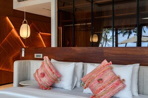 5 bedrooms, in-room safe, iron/ironing board, WiFi - Luxury Beachfront Villa Kilifi Kenya (Kilifi)