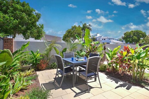Chelsea Crescent Luxury Retreat