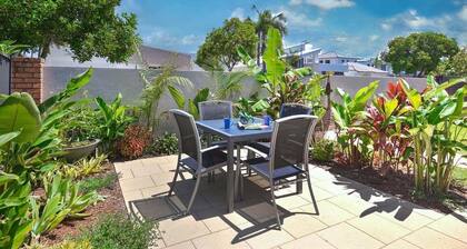 Chelsea Crescent Luxury Retreat