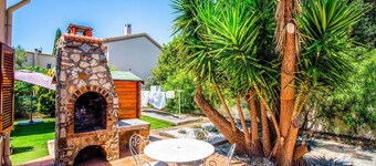 Luxury Provence Villa with Private Pool, Jacuzzi & Beautiful Gardens - La Valette