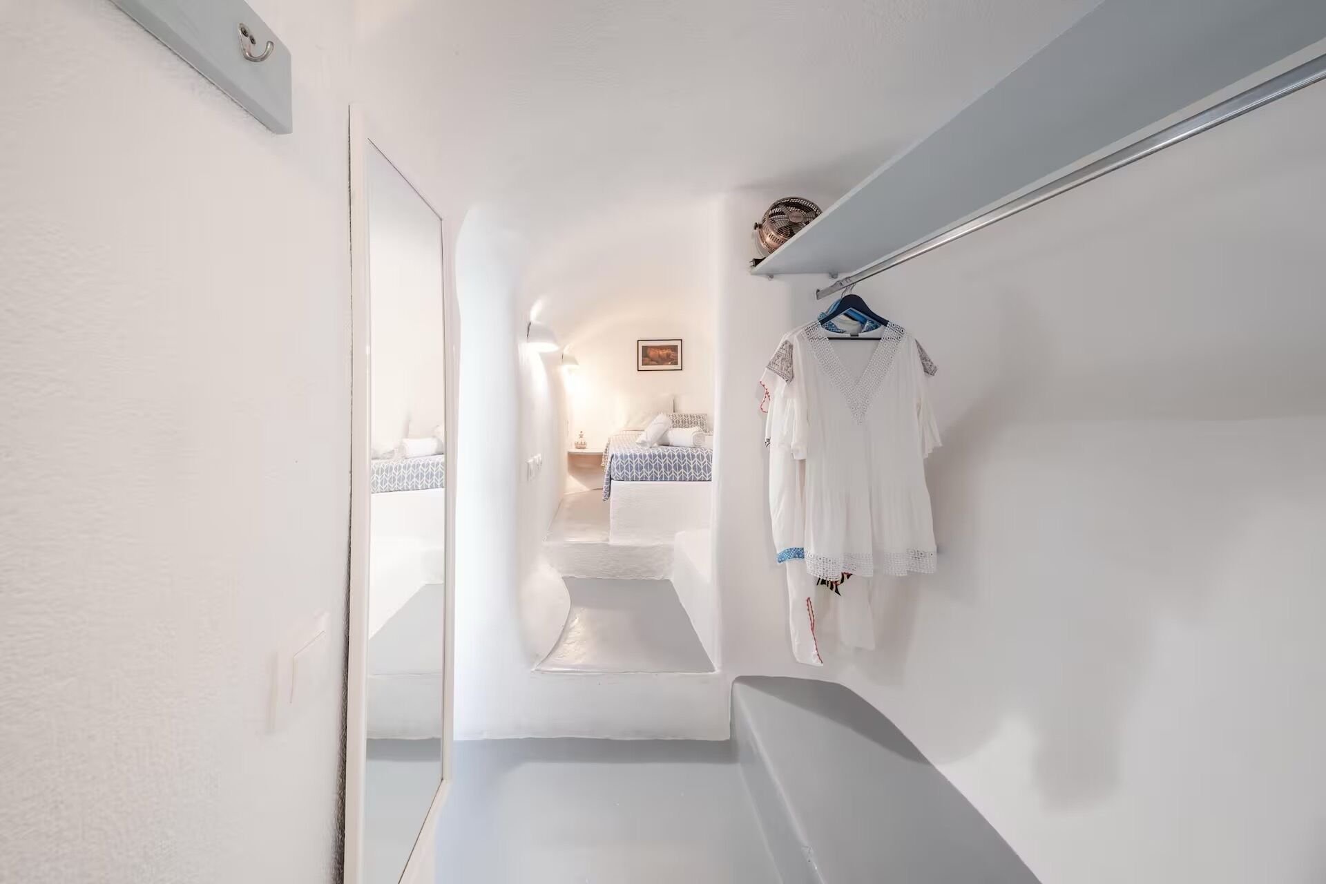 4 bedrooms, iron/ironing board, Internet, bed sheets