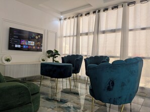 Living area - Peaceful 2-bedroom apartment with AC in vibrant Dakar (Dakar)