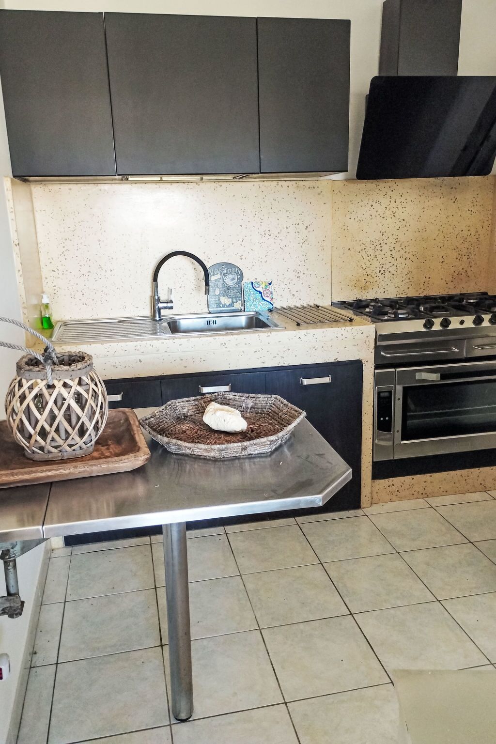 Fridge, oven, cookware/dishes/utensils