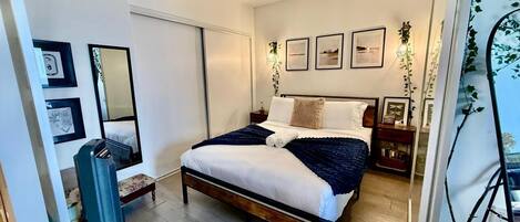 1 chambre, fer et planche à repasser, Wi-Fi, draps fournis