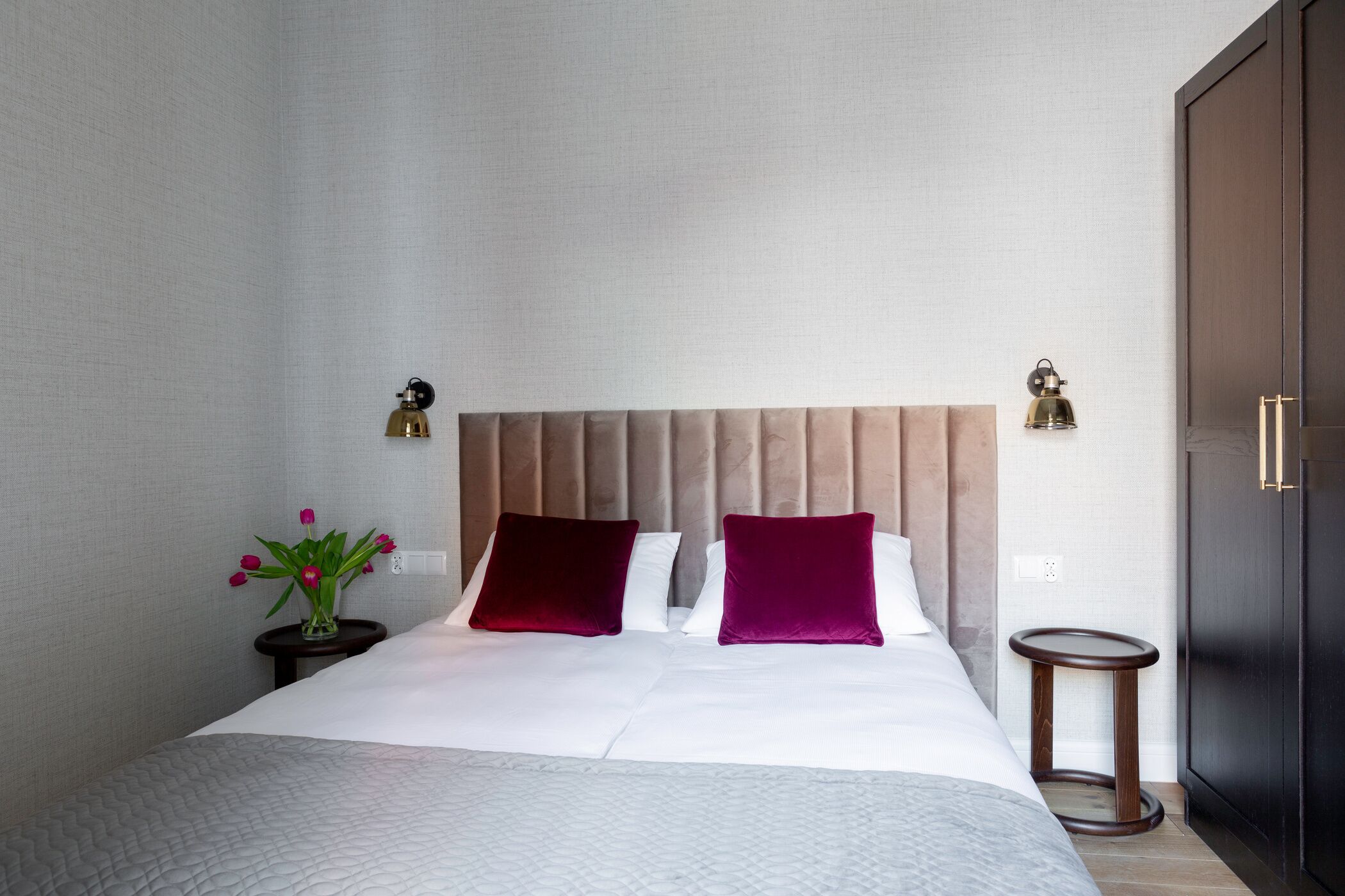 Deluxe appartement, bijgebouw | Een strijkplank/strijkijzer, gratis wifi, beddengoed
