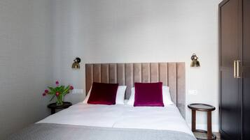 Deluxe appartement, bijgebouw | Een strijkplank/strijkijzer, gratis wifi, beddengoed