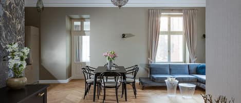 Superior Apartment