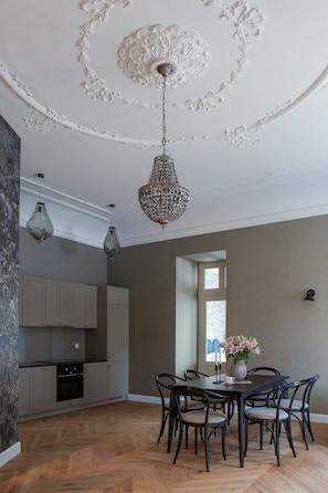 Superior Apartment | Iron/ironing board, free WiFi, bed sheets - Willa Dyrektora by Browar Hevelius  (Gdańsk)