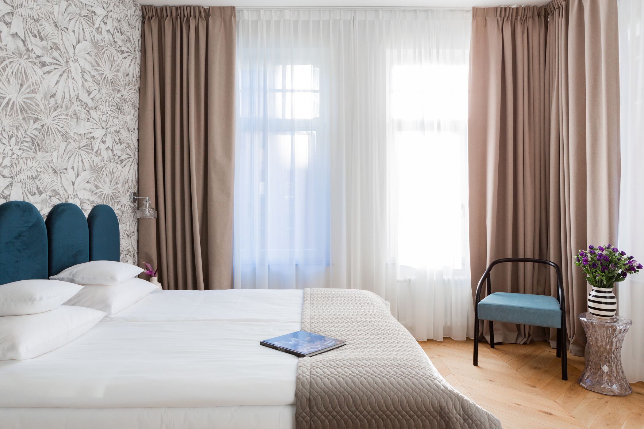 Apartamento superior | Tabla de planchar con plancha, wifi gratis, ropa de cama