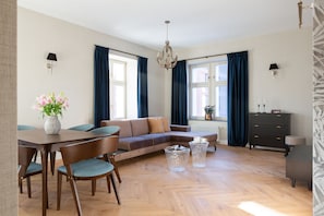 Superior Apartment, Balcony | Iron/ironing board, free WiFi, bed sheets - Willa Dyrektora by Browar Hevelius  (Gdańsk)