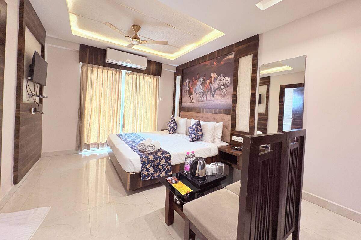 Standard Double Room, City View