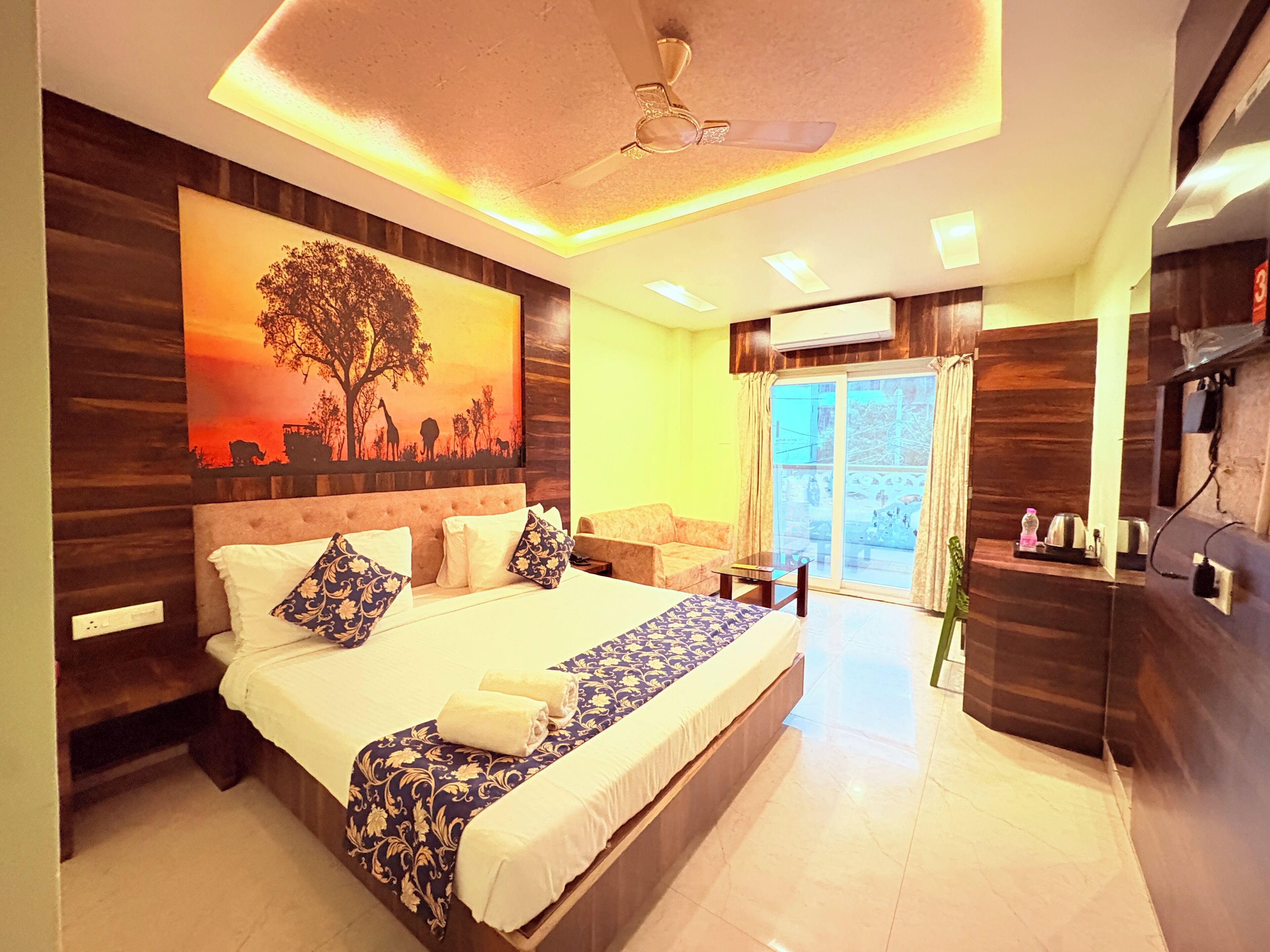 Deluxe Double Room, City View