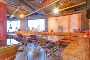 บ้านพัก | ร้านอาหาร