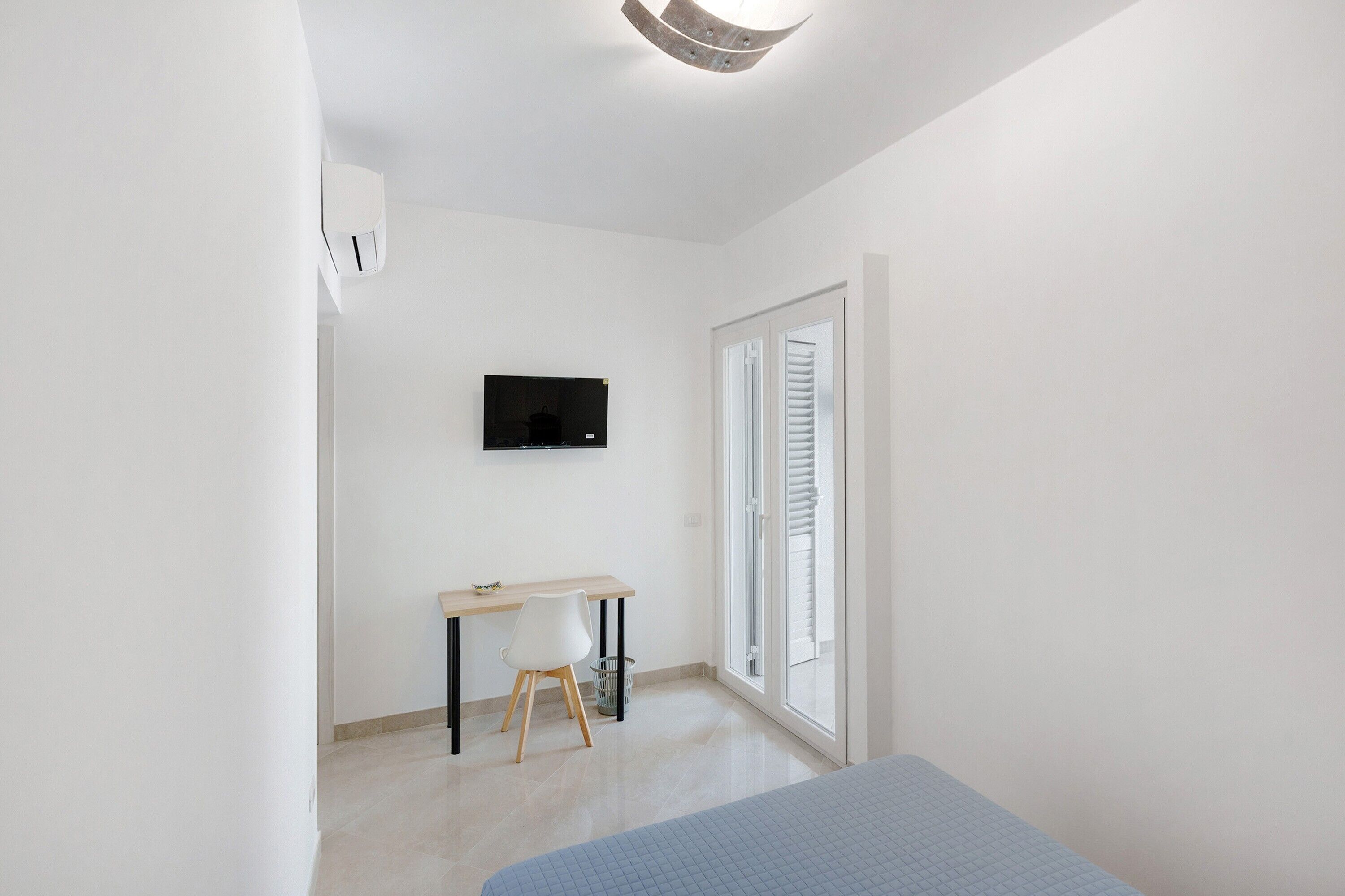 2 dormitoris, planxa i posts de planxar, wifi i roba de llit 