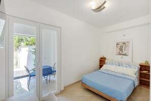 5 Schlafzimmer, Bügeleisen/Bügelbrett, WLAN, Bettwäsche